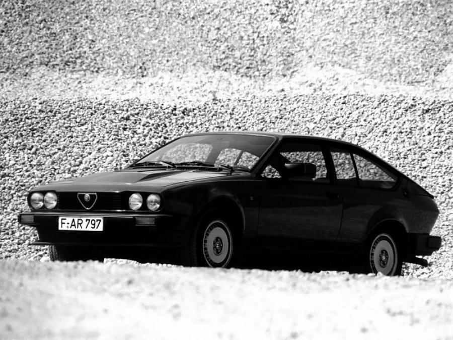  Alfa Romeo GTV 6 2.5 (116) 1980 года  (WW) (фото 14 из 18)